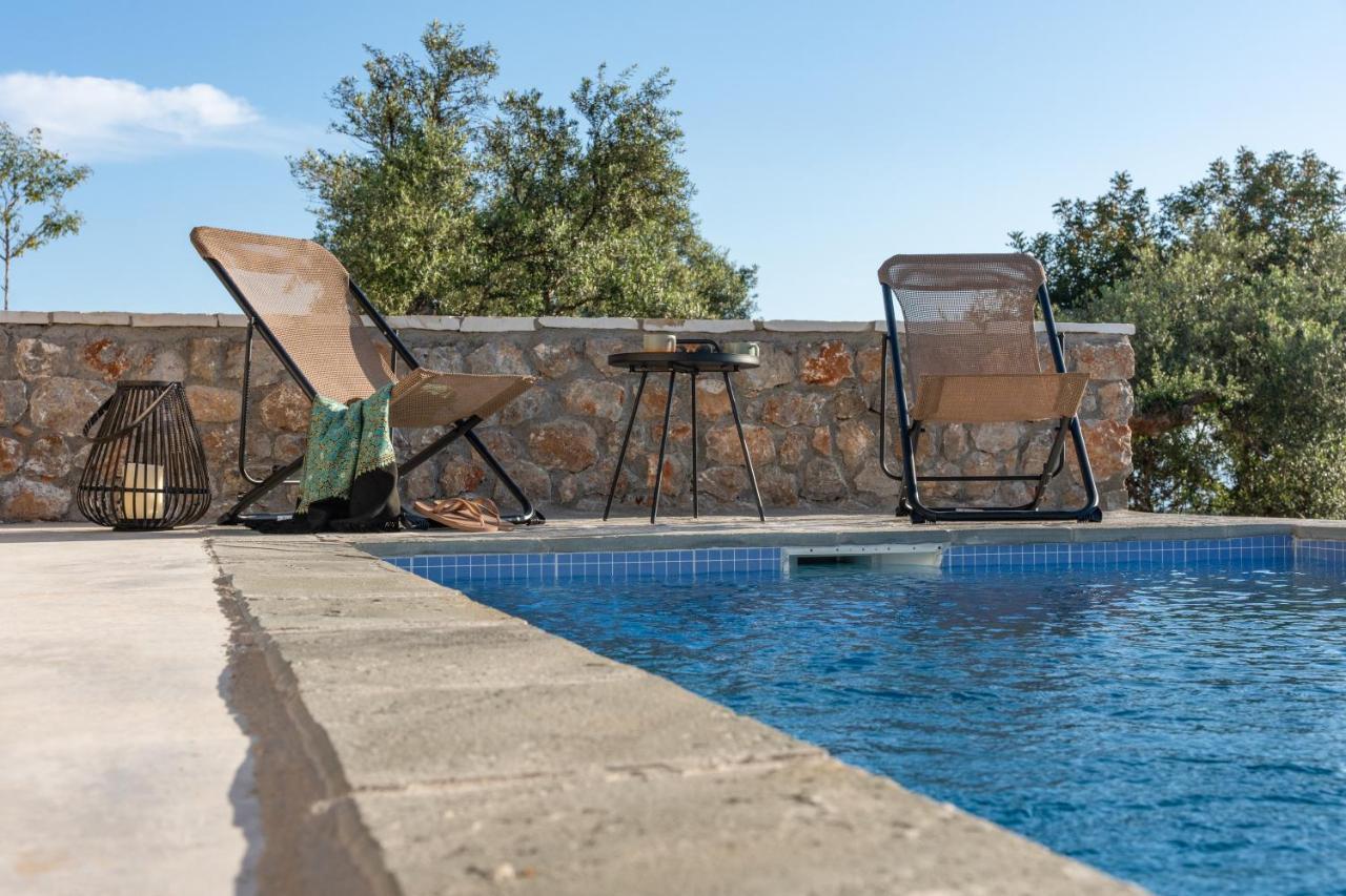 Casatino Villas Kalianeika Exterior photo