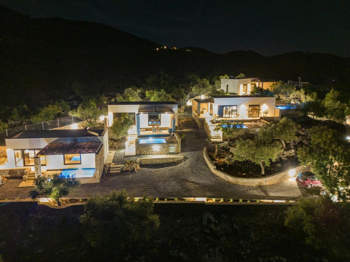 Casatino Villas Kalianeika Exterior photo